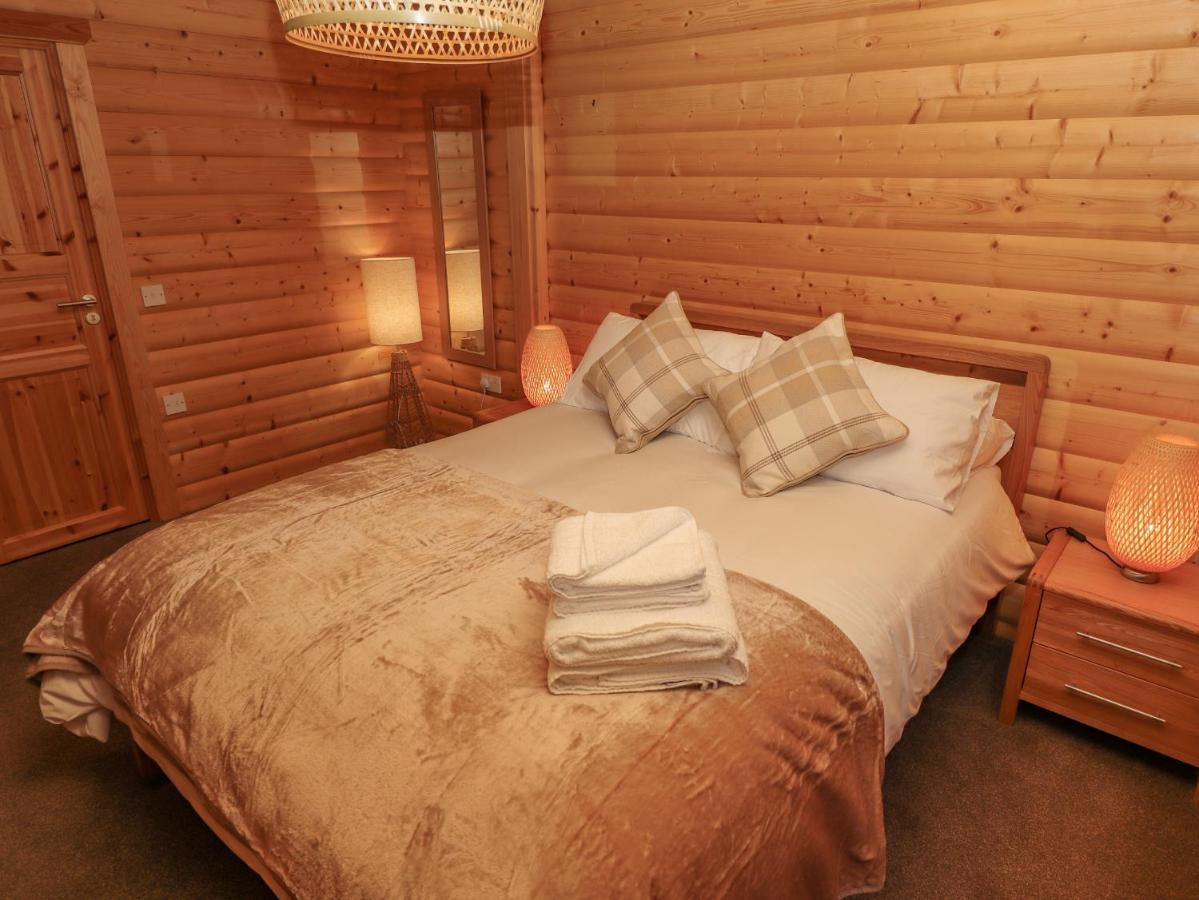 Leafy Hollow Lodge Louth  Esterno foto