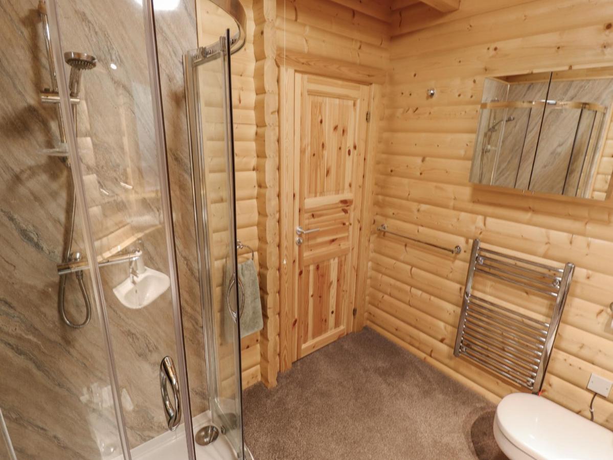 Leafy Hollow Lodge Louth  Esterno foto