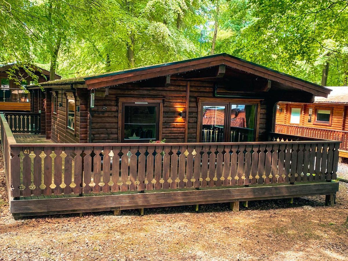 Leafy Hollow Lodge Louth  Esterno foto